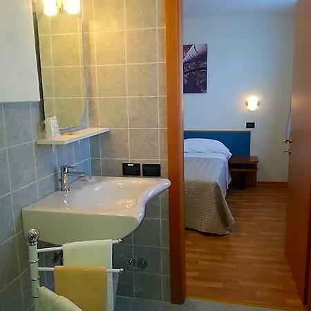 Hotel Risorgimento - - Bar 2*