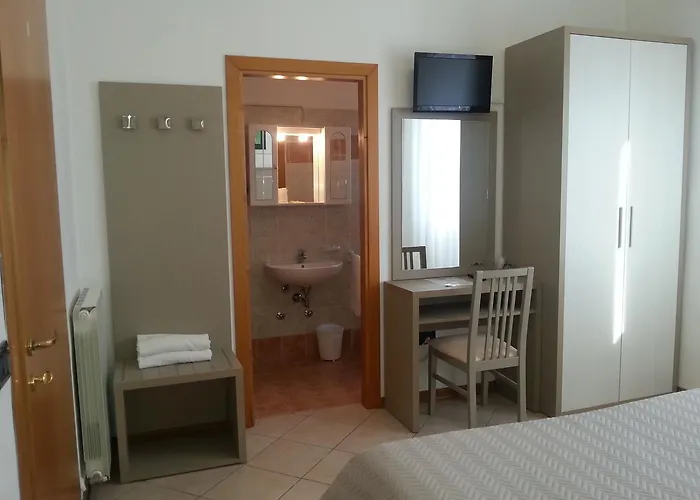 Otel Risorgimento - - Bar Morciano di Romagna